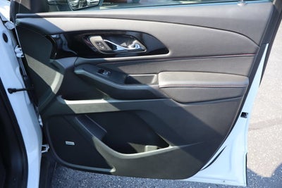 2023 Chevrolet Traverse Base