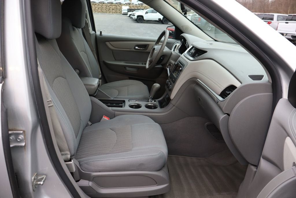 2017 Chevrolet Traverse LS