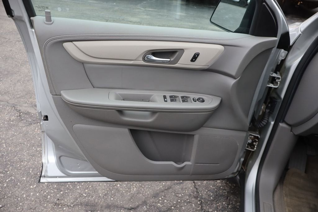 2017 Chevrolet Traverse LS