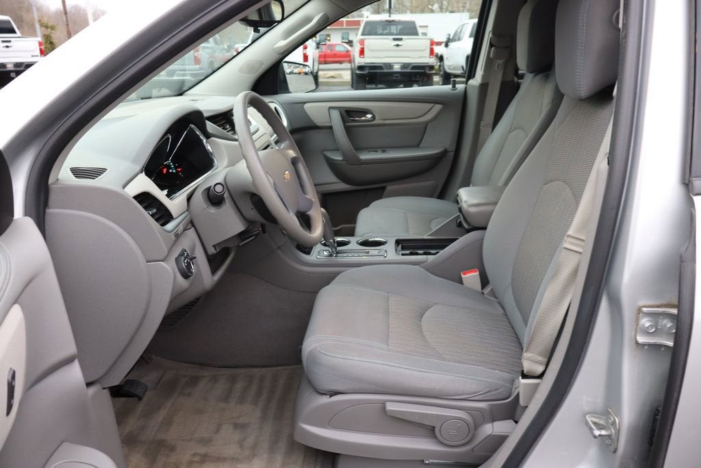 2017 Chevrolet Traverse LS