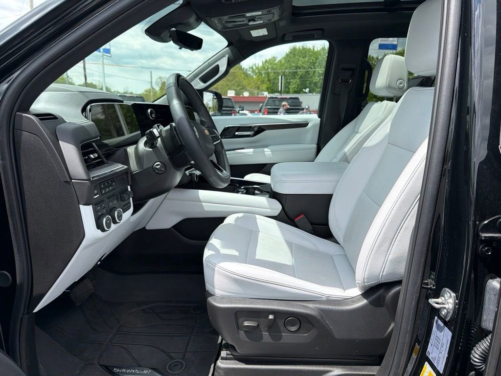 2025 Chevrolet Suburban Premier