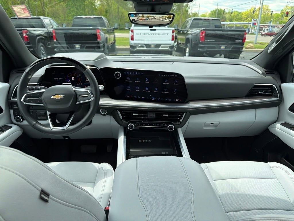 2025 Chevrolet Suburban Premier