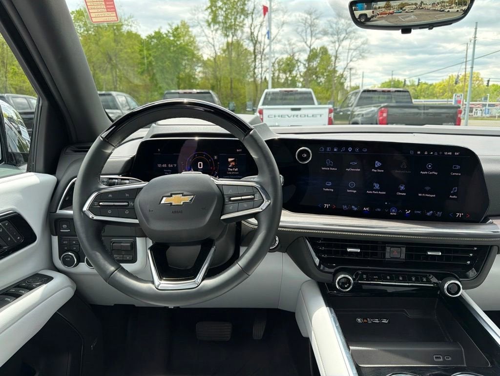 2025 Chevrolet Suburban Premier