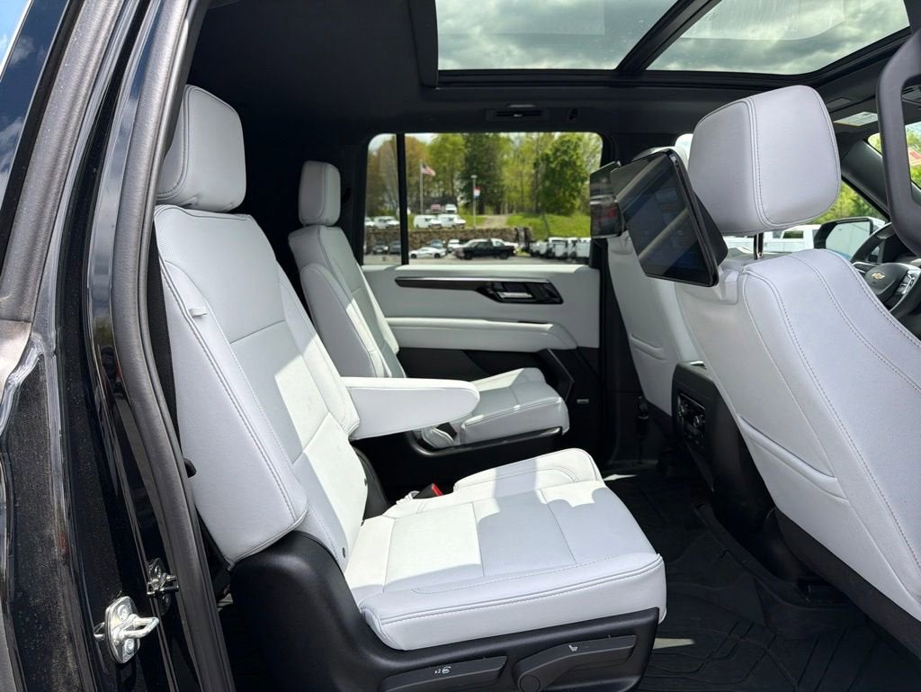 2025 Chevrolet Suburban Premier