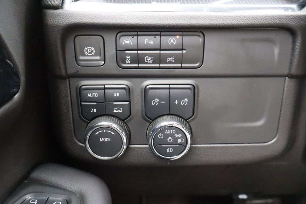 2025 Chevrolet Tahoe RST