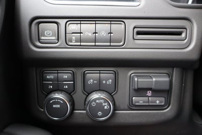 2023 Chevrolet Suburban LS