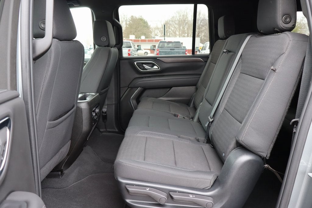 2023 Chevrolet Suburban LS