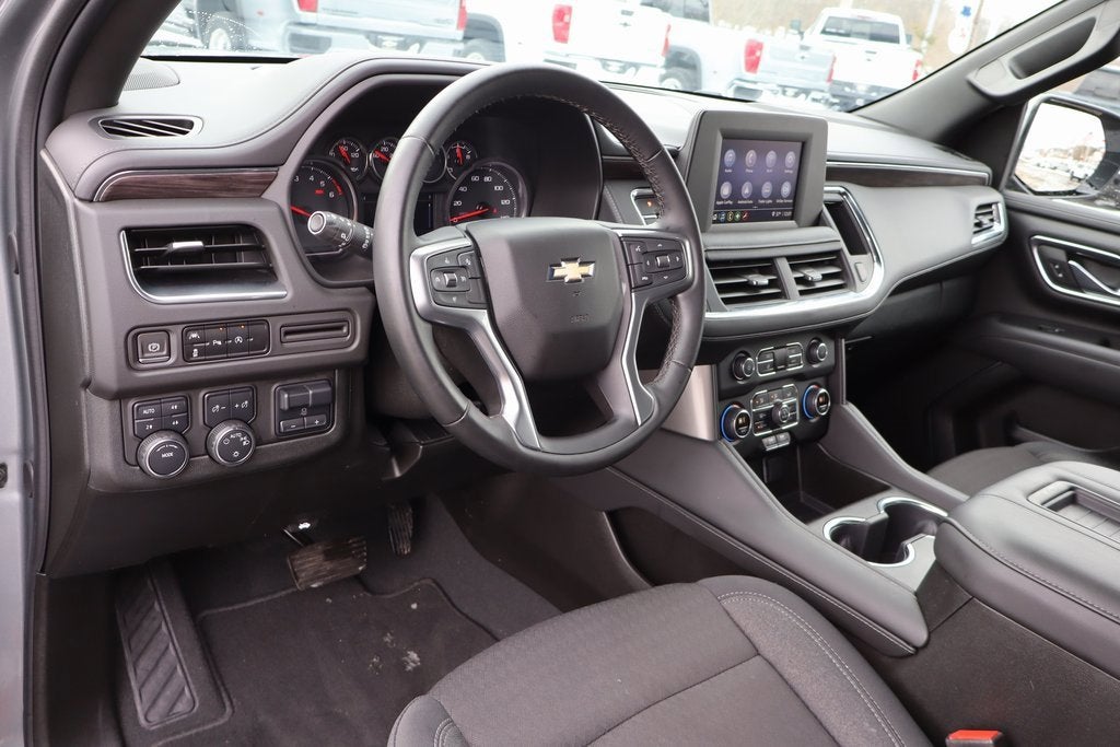 2023 Chevrolet Suburban LS