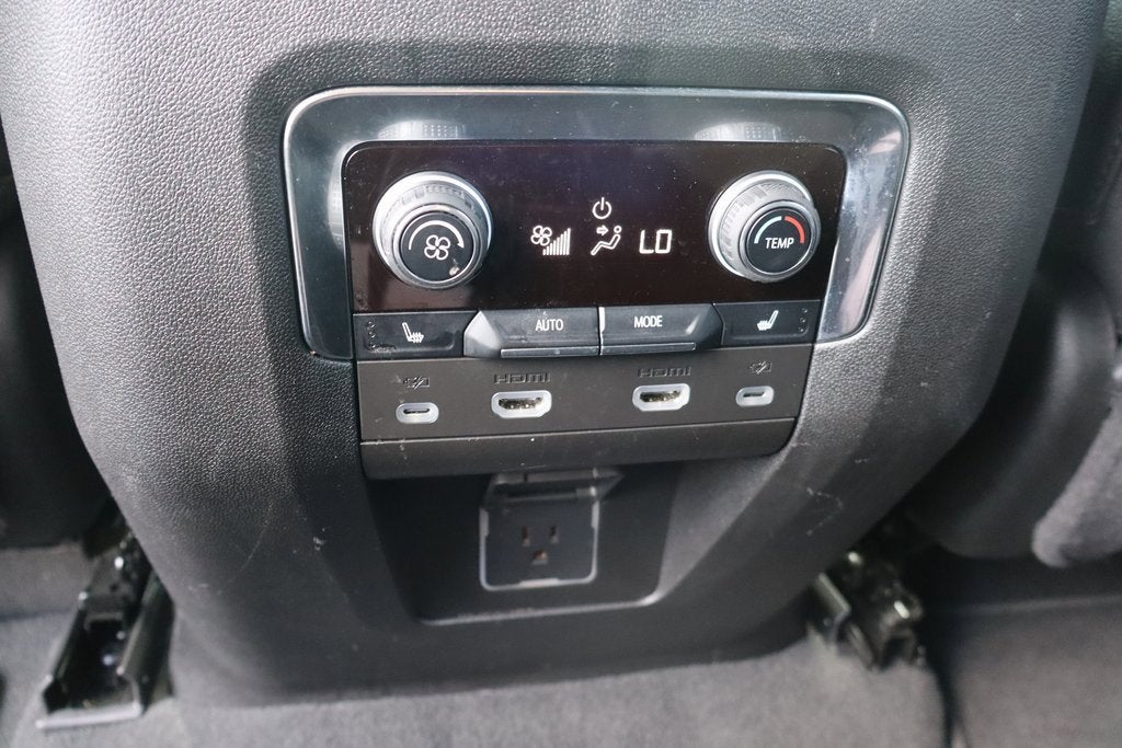 2024 Chevrolet Suburban RST