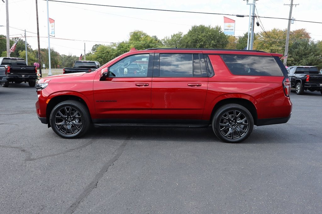 2024 Chevrolet Suburban RST