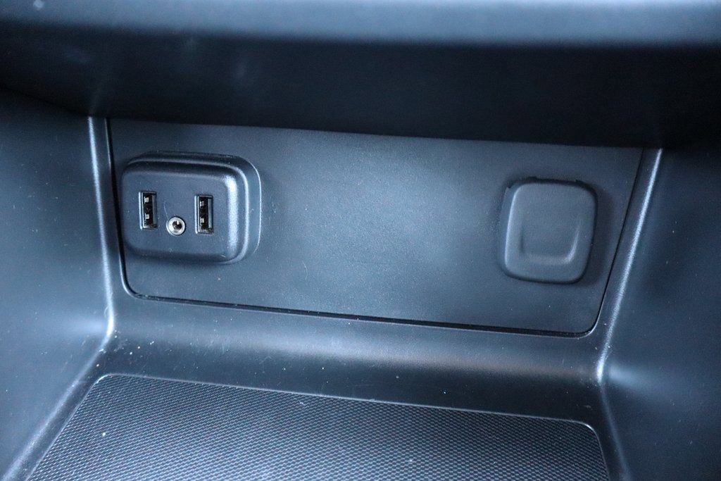 2022 GMC Canyon AT4 - Cloth