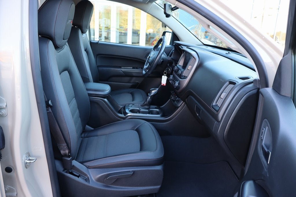 2022 GMC Canyon AT4 - Cloth