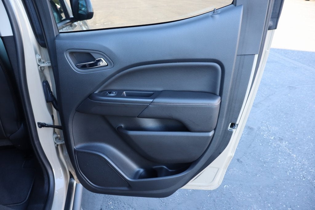 2022 GMC Canyon AT4 - Cloth