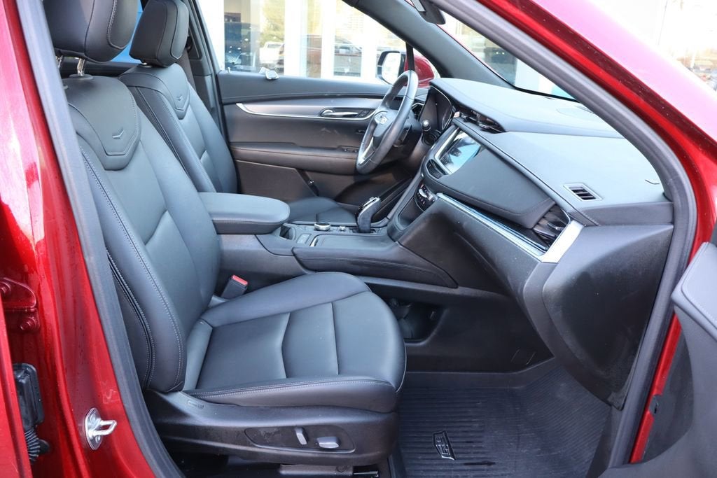 2024 Cadillac XT6 Luxury