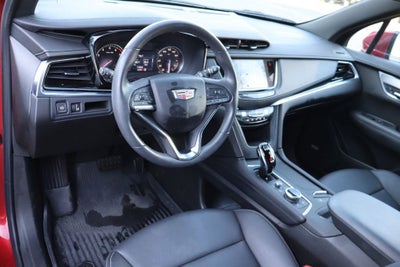 2024 Cadillac XT6 Luxury