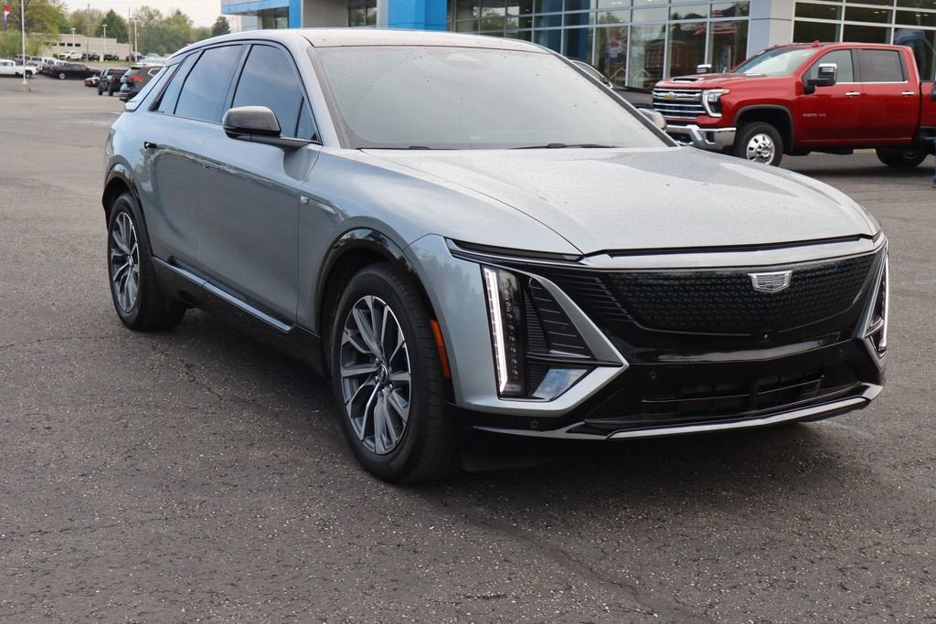 2024 Cadillac LYRIQ Sport