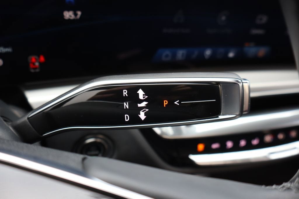 2024 Cadillac LYRIQ Sport