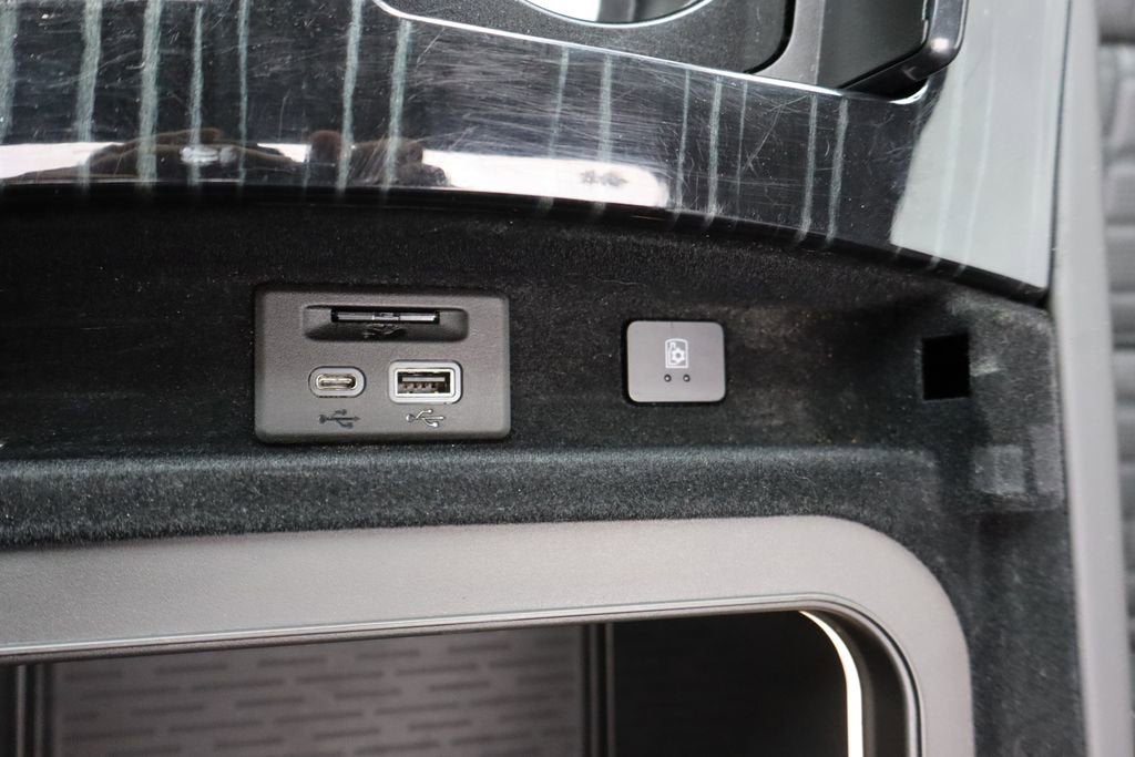 2024 Cadillac Escalade ESV AWD V-Series