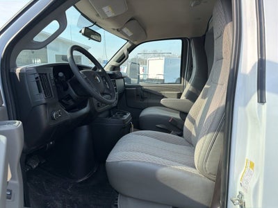 2025 Chevrolet Express Cutaway 3500 1WT