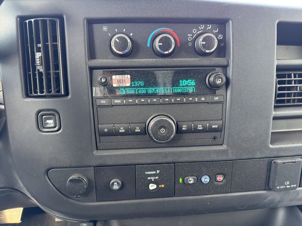 2025 Chevrolet Express Cutaway 3500 1WT