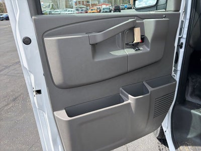 2026 Chevrolet Express Cutaway 3500 1WT