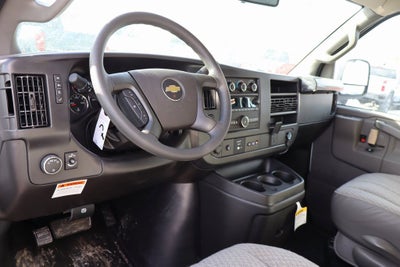 2026 Chevrolet Express Cutaway 3500 1WT