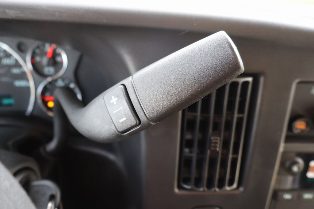 2026 Chevrolet Express Cutaway 3500 1WT