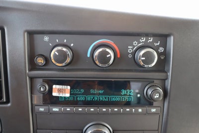 2026 Chevrolet Express Cutaway 3500 1WT