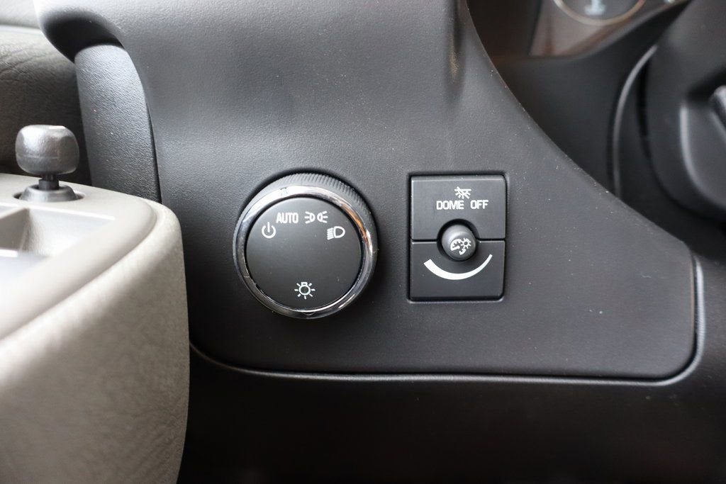 2026 Chevrolet Express Cutaway 3500 1WT