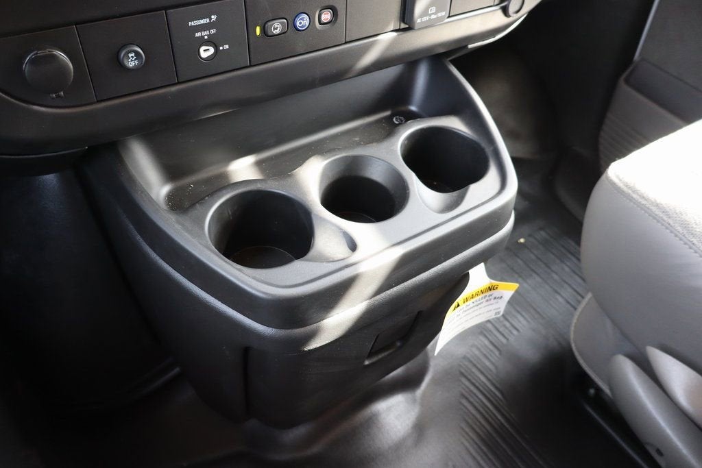 2026 Chevrolet Express Cutaway 3500 1WT