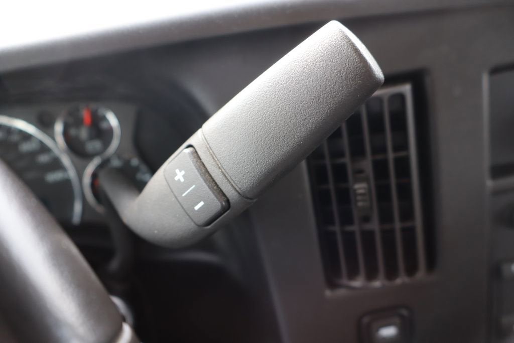 2022 Chevrolet Express Cutaway 3500 Base