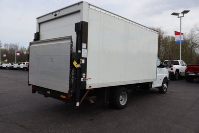 2022 Chevrolet Express Cutaway 3500 Base