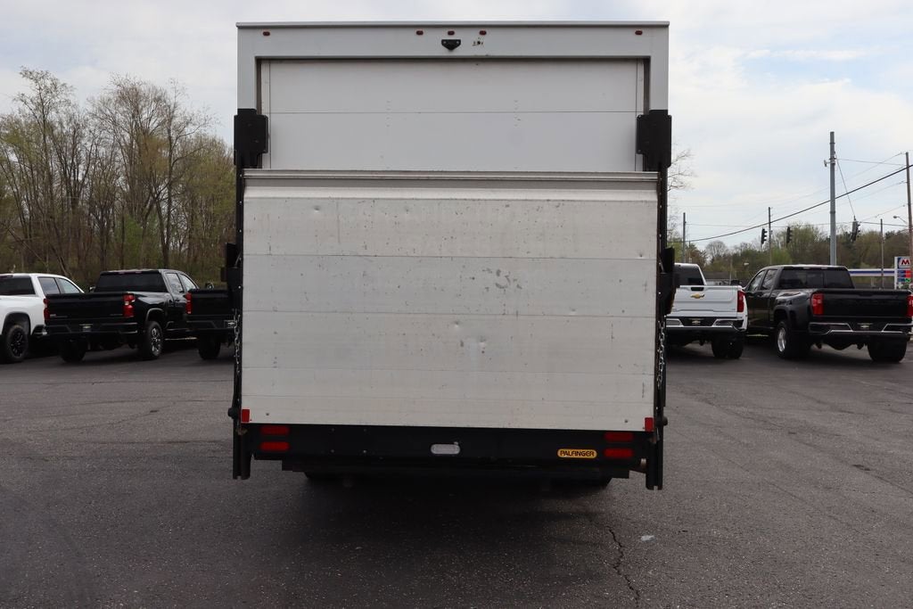 2022 Chevrolet Express Cutaway 3500 Base