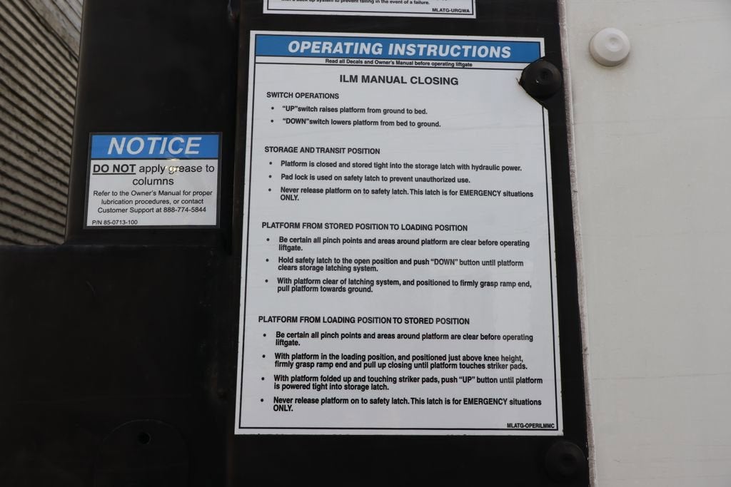 2022 Chevrolet Express Cutaway 3500 Base