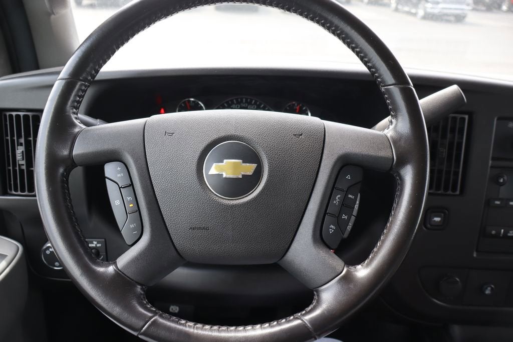 2022 Chevrolet Express Cutaway 3500 Base