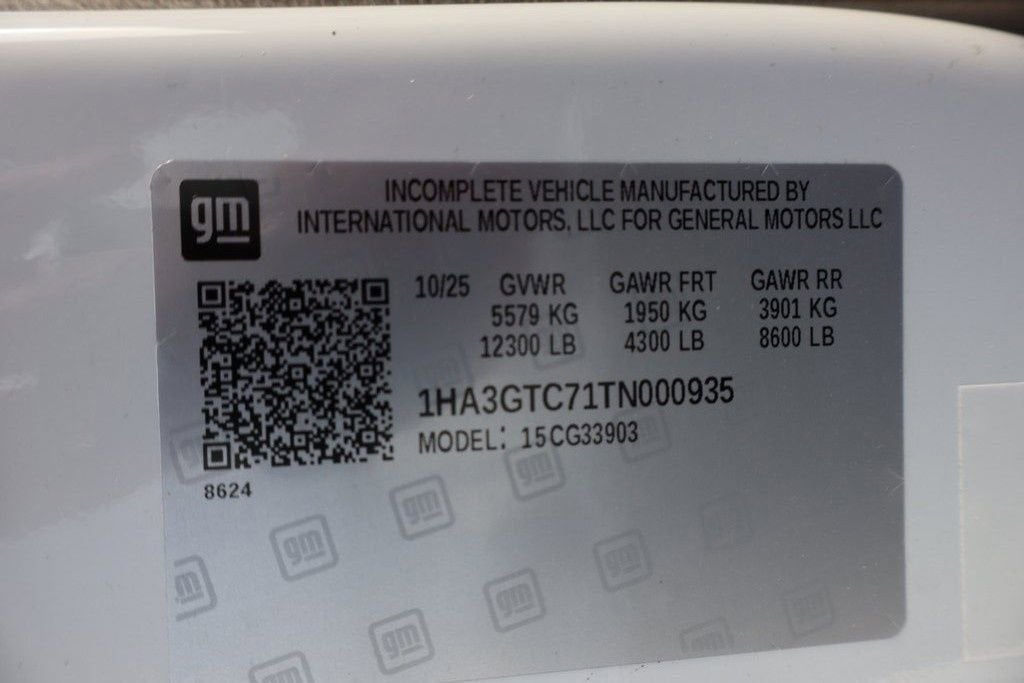 2026 Chevrolet Express Cutaway 3500 1WT