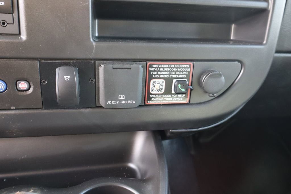 2026 Chevrolet Express Cutaway 3500 1WT