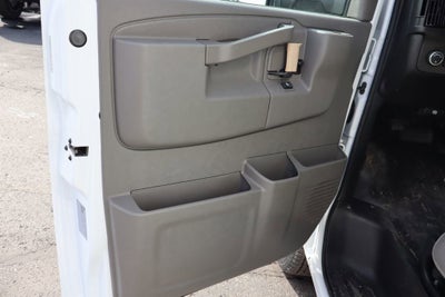 2026 Chevrolet Express Cutaway 3500 1WT