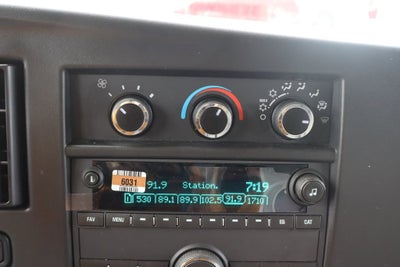 2026 Chevrolet Express Cutaway 3500 1WT