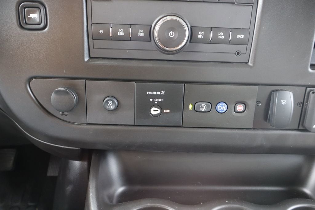 2026 Chevrolet Express Cutaway 3500 1WT