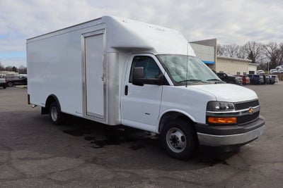 2026 Chevrolet Express Cutaway 3500 1WT