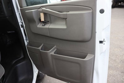 2026 Chevrolet Express Cutaway 3500 1WT