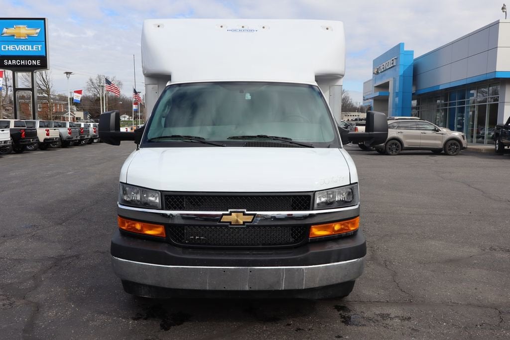 2026 Chevrolet Express Cutaway 3500 1WT