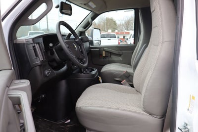 2026 Chevrolet Express Cutaway 3500 1WT