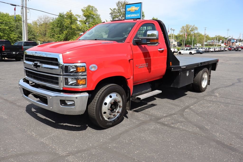 2024 Chevrolet Silverado 4500 HD Work Truck w/ Flatbed Body