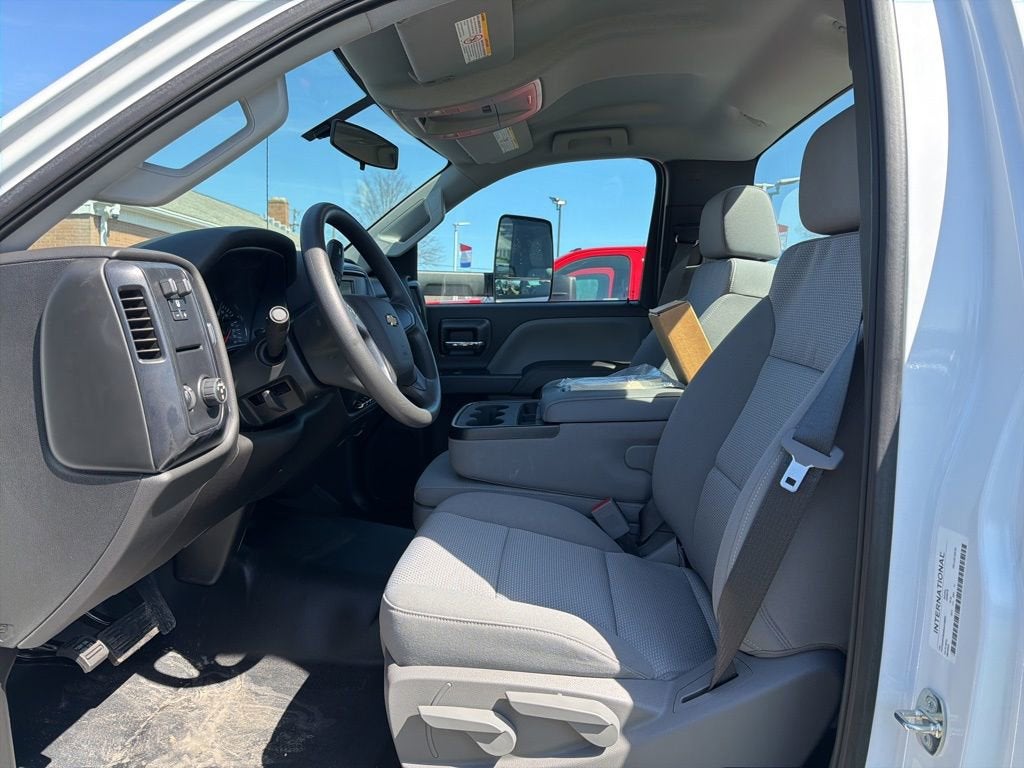 2024 Chevrolet Silverado 6500 HD Work Truck