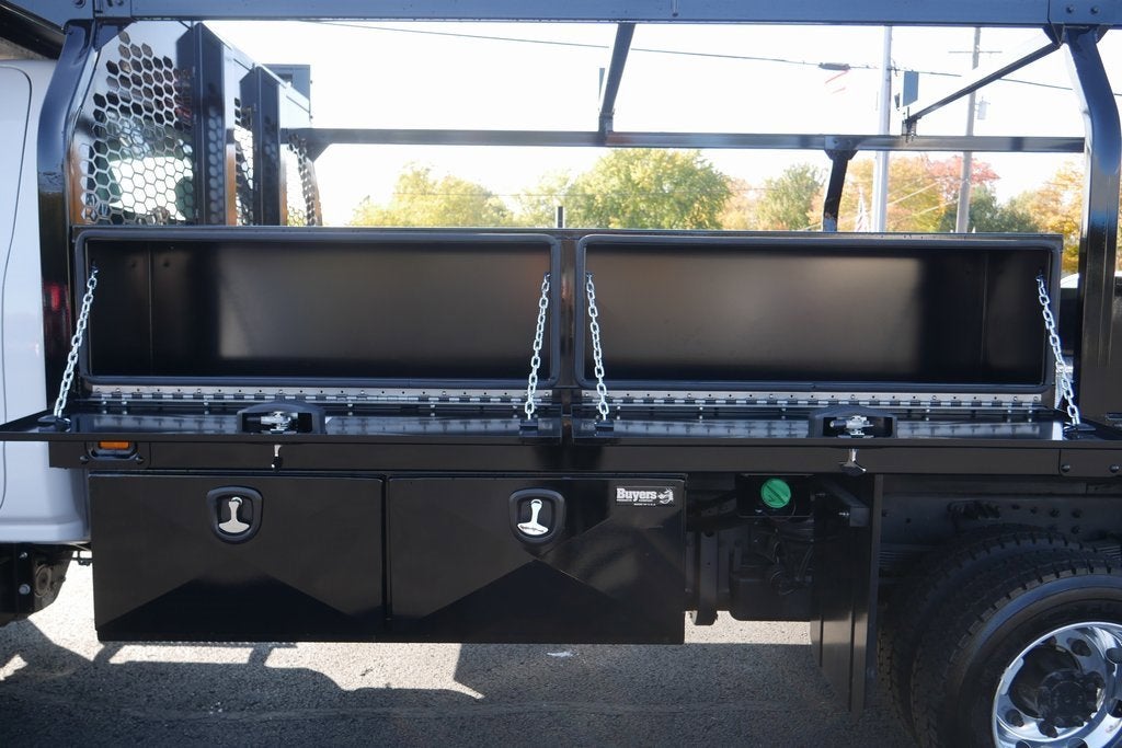 2024 Chevrolet Silverado 5500 HD Work Truck