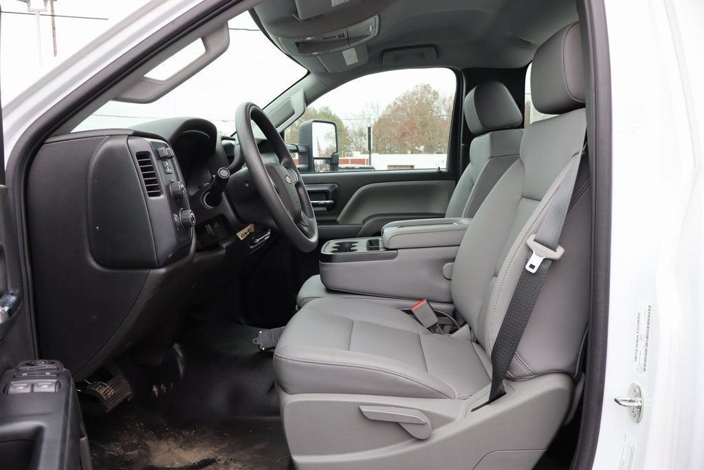 2024 Chevrolet Silverado 5500 HD Work Truck