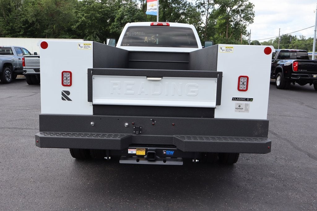 2024 Chevrolet Silverado 5500 HD Work Truck