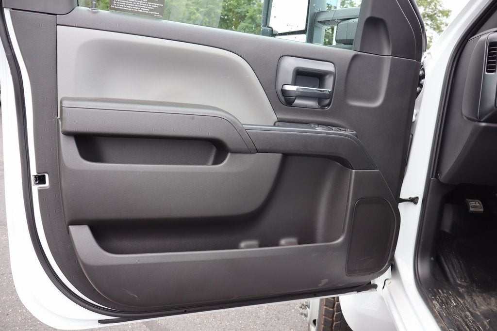 2024 Chevrolet Silverado 5500 HD Work Truck